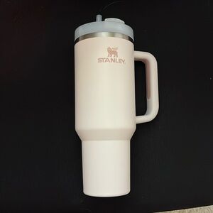 Blush Pink 40oz Stanley